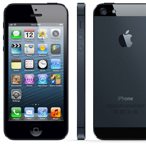 iPhone 5 và 5C sở hữu chung cấu hình nhưg lại hướng tới những đối tượng khác nhau, đáng để mua vào cuối năm nay. 