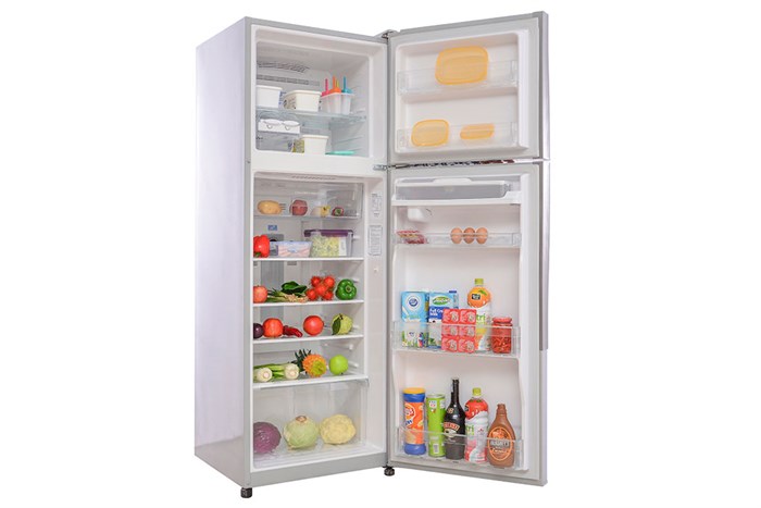 Với tủ lạnh Hitachi R-T230EG1D, người dùng có thể lấy nước ngay từ bên ngoài mà không cần mở tủ