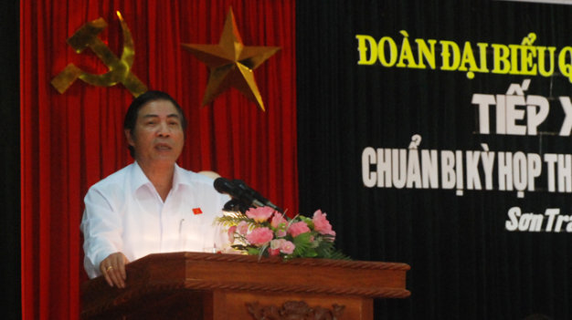 Ông Nguyễn Bá Thanh tại buổi tiếp xúc cử tri quận Sơn Trà (Đà Nẵng) chiều 2/7/2014.