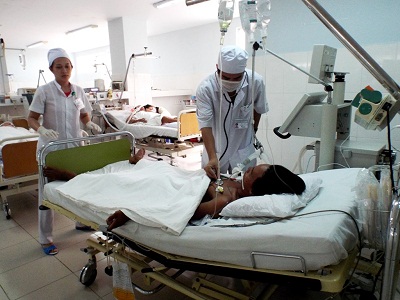 Ăn ốc biển bị ngộ độc nhập viện trong trạng thái hôn mê