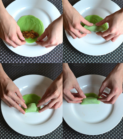 Cuộn bánh lại tương tự như cách cuộn chả giò. Khi ăn có thể để nguyên cả cuộn hoặc cắt ra cho dễ ăn đều được.