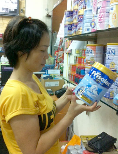 Người tiêu dùng lo lắng vì thị trường sữa Việt vẫn còn nhiều biến động