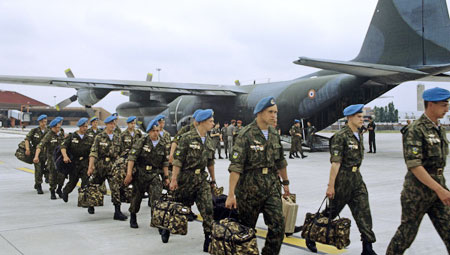 Nga tăng cường quân sự tại nước ngoài