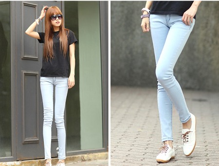 Đơn giản và đẹp cùng quần jean skinny và áo khoác và giày cao gót 