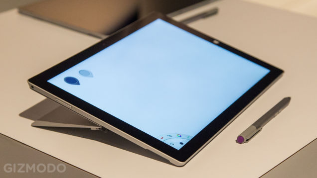 Microsoft Surface Pro 3 có bàn phím và bút