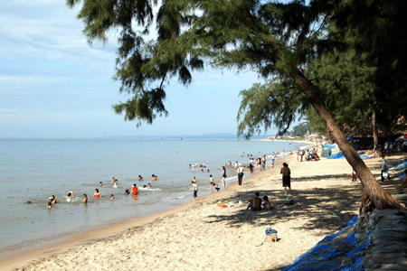 Biển Đồi Dương là một trong những bãi tắm đẹp ở thành phố Phan Thiết 