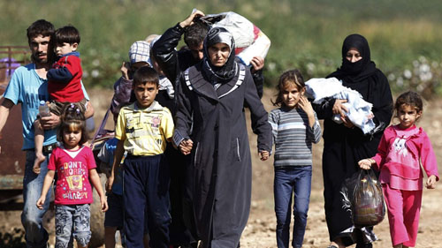 Người dân Syria rời bỏ nhà cửa đi lánh nạn