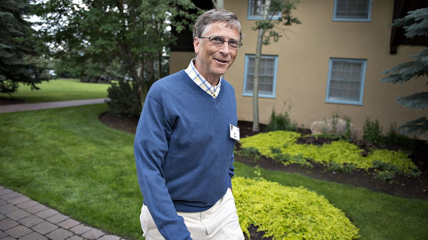 Điều khiến tỷ phú Bill Gates thấy khá hối hận đó là ông không giỏi bất cứ ngoại ngữ nào