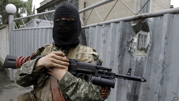 tình hình Ukraine mới nhất: cuộc đụng chạm với quân đội chính phủ tiếp tục xảy ra