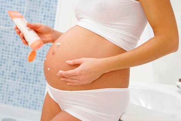 Chăm sóc da trong thai kỳ với kem dưỡng ẩm từ thiên nhiên rất tốt và an toàn