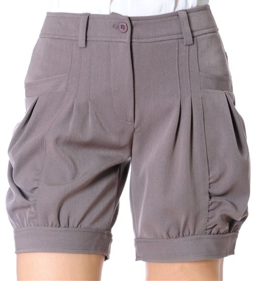 Quần shorts dành cho những cô gái chân dài