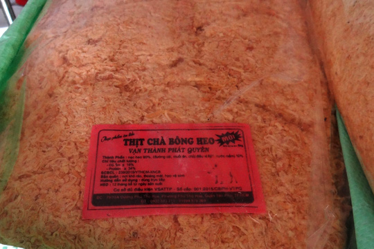 Chà bông heo làm từ thịt gà này liệu có đảm bảo an toàn vệ sinh thực phẩm?