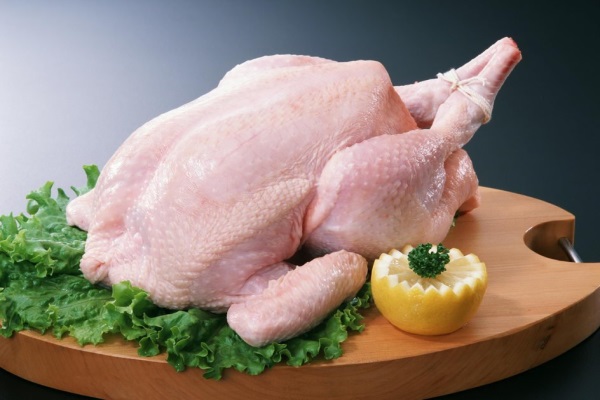 Cần lưu ý để chọn thịt gà tươi ngon, không bị nhuộm hóa chất