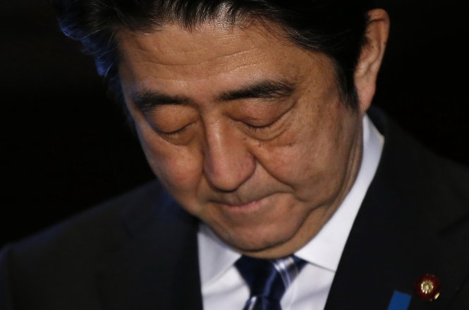 Thủ tướng Shinzo Abe buồn bã phát biểu với báo chí ngày 1/2 sau video hành quyết nhà báo Kenji Goto của khủng bố IS