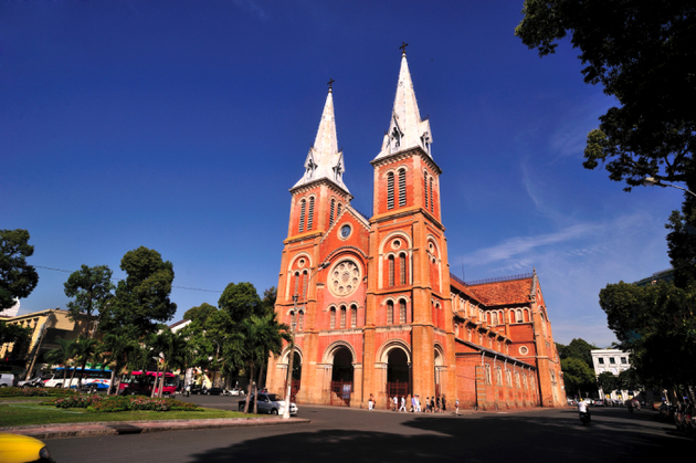 Từ lâu nhà thờ Đức Bà đã là địa điểm quen thuộc của người dân Sài Gòn trong việc thực hiện những bức ảnh