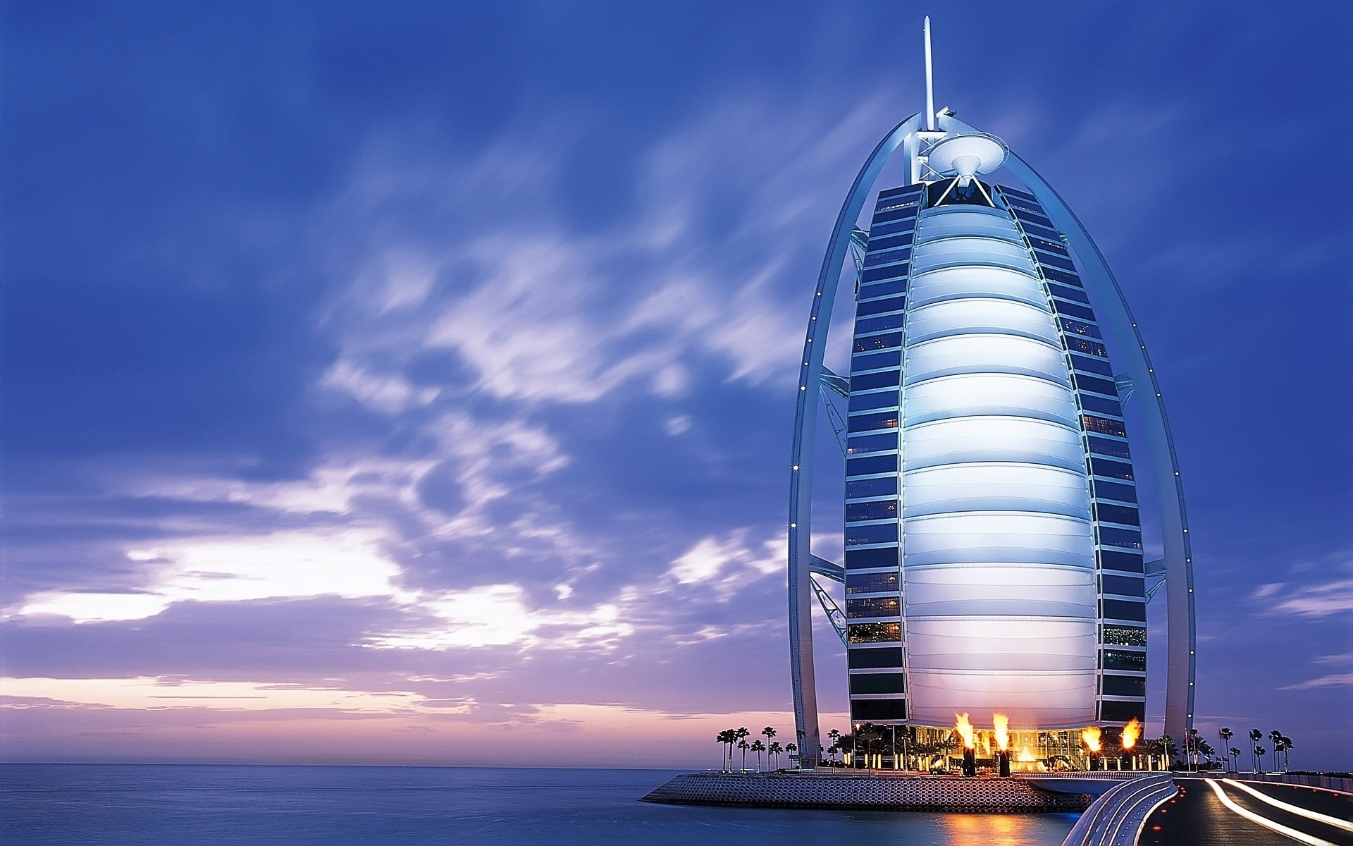 Dubai và Anh là hai địa điểm du lịch Tết hấp dẫn, mang đến cho du khách những phút giây thú vị nhất