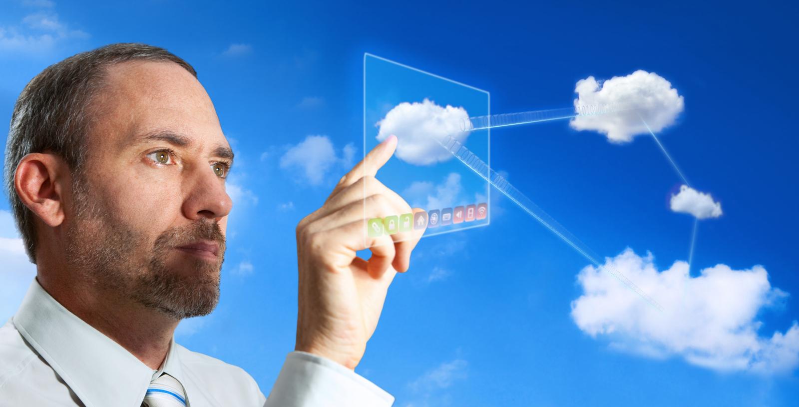 Các công ty công nghệ lớn đang chuyển sang dịch vụ điện toán đám mây lưu trữ