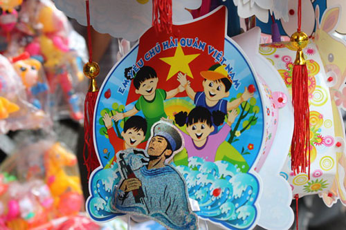 Lồng đèn biển đảo Việt Nam là món đồ chơi trung thu ý nghĩa