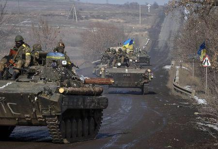 Tin tức mới cập nhật hôm nay cho biết Lực lượng Ukraine và phe ly khai giao tranh ác liệt