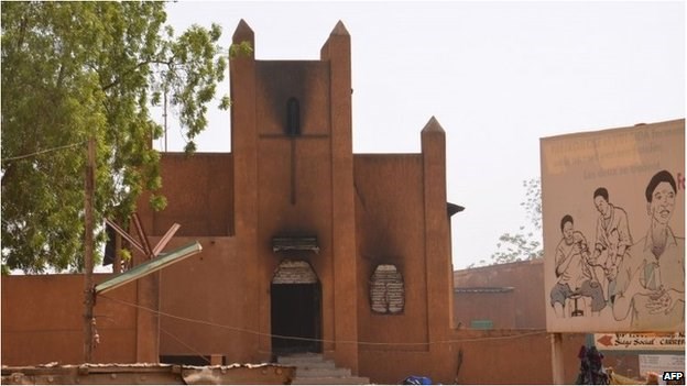 Một nhà thờ thiên chúa giáo ở Niger bị đốt cháy 