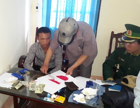 Tin tức mới cập nhật hôm nay đưa tin Cơ quan chức năng phá đường dây ma túy lớn từ Lào về Việt Nam