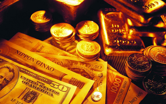 Giá vàng thế giới trượt dốc, trong khi đồng đô la tăng vọt