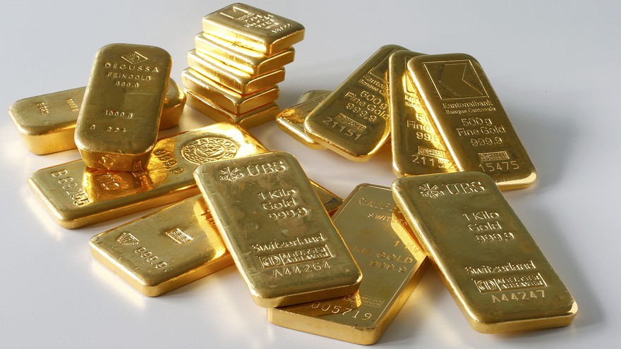 Giá vàng thế giới tháng qua đã tăng mạnh nhất trong vòng 1 năm
