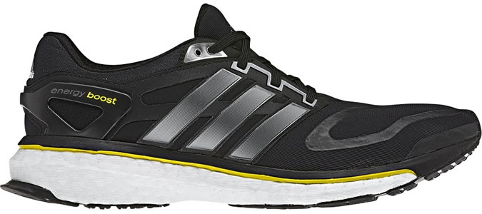 Giày chạy bộ nam Adidas Energy Boos giá khoảng 3,5 triệu VND. Ảnh minh họa