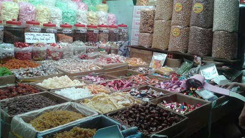 Bánh kẹo Trung Quốc tràn lan thị trường Tết 2016