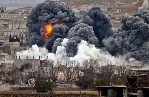 Chiến sự giữa khủng bố IS và người Kurd vẫn nổ ra dữ dội ở thị trấn Kobani