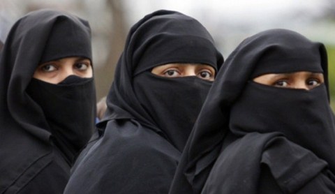 Niqad -bộ trang phục mà khủng bố IS ép buộc phụ nữ phải mặc theo bộ luật Sharia 