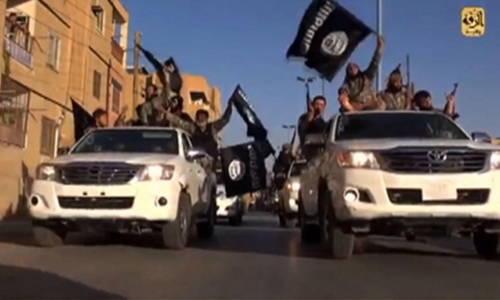 Khủng bố IS phô trương lực lượng ở thành phố Raqqa, miền bắc Syria