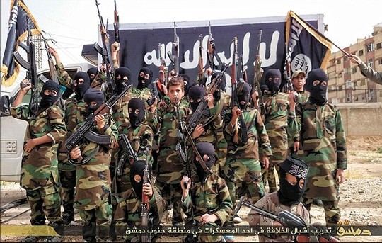 Khủng bố IS đào tạo các chiến binh nhí 