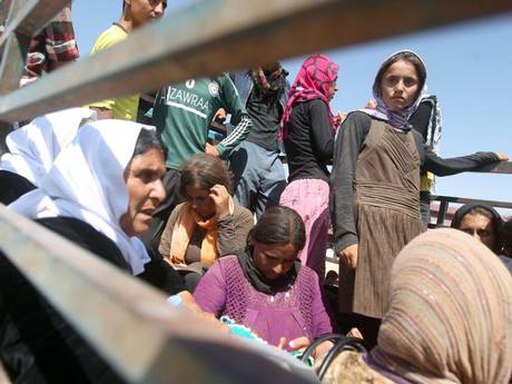 Phụ nữ Yazidi bị khủng bố IS bắt giữ, hãm hiếp và đối xử tàn nhẫn