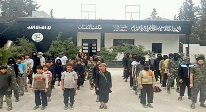 Nhiều trẻ em 10 tuổi được đào tạo tham gia vào nhóm khủng bố IS