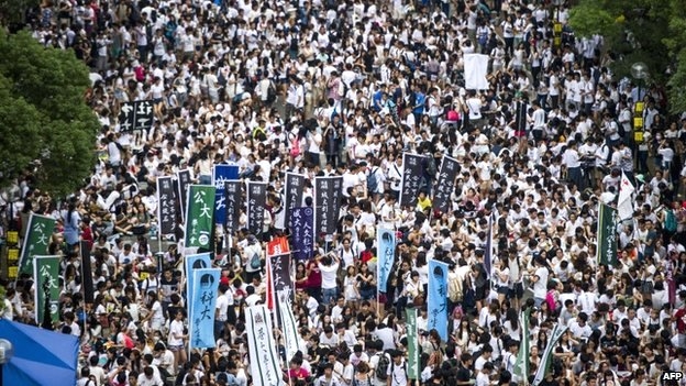 Nhiều người lo lắng cuộc biểu tình quy mô lớn sẽ ảnh hưởng đến kinh tế Hồng Kông
