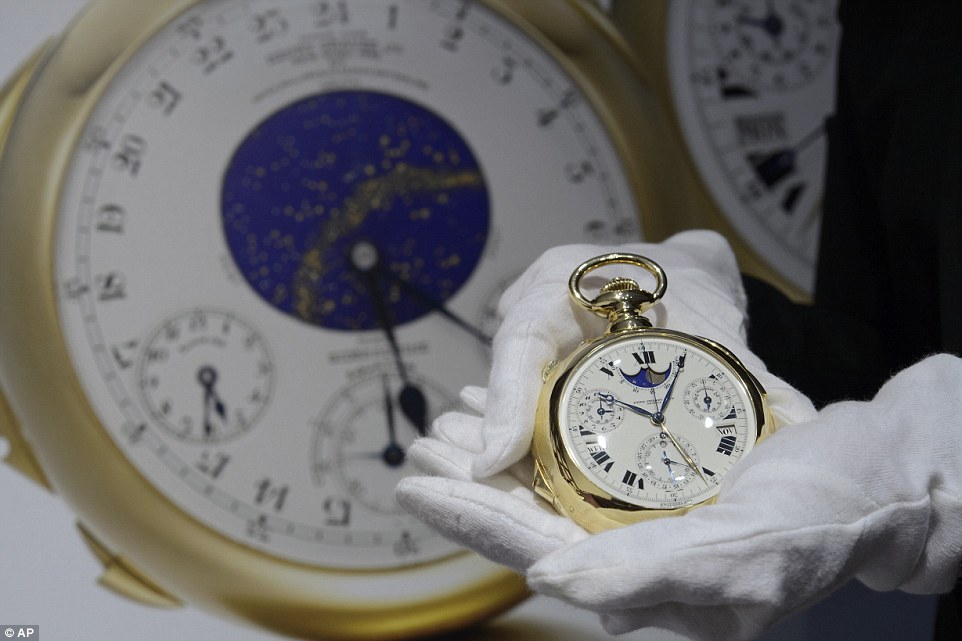 Chiếc đồng hồ mang lời nguyền chết chóc được mua với giá 24 triệu đô la Mỹ trong một cuộc đấu giá mới diễn ra gần đây