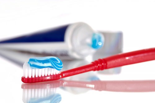 Kem đánh răng chứa chất ung thư gây hại cho người dùng