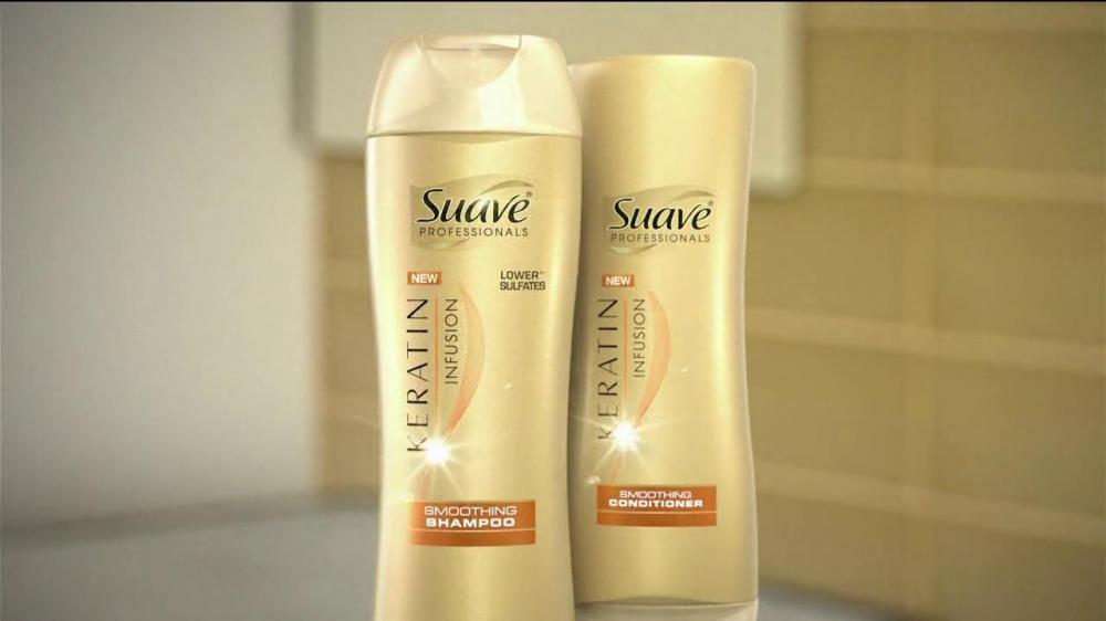 Sử dụng dầu xả Suave Professionals giúp mái tóc dày hơn, trở lên sáng bóng và dễ dàng vào nếp