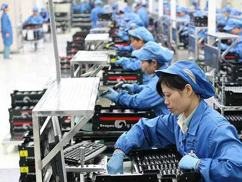 Tốc độ tăng trưởng năng suất lao động của Việt Nam vượt các nước Singapore, Malaysia