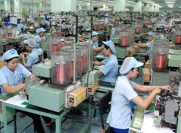 Dự đoán nền kinh tế Việt Nam trong năm 2015 sẽ tiếp tục tăng trưởng