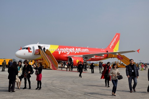 Ngành hàng không Việt Nam liên tục gặp phải sự cố trong năm 2014