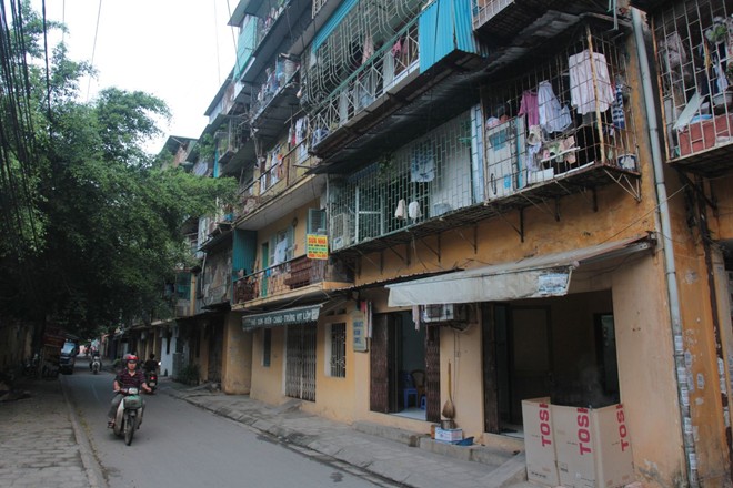 Giá căn hộ tập thể cũ khu vực Nghĩa Tân (Cầu Giấy) hiện ngang chung cư cao cấp 30 - 40 triệu đồng/m2