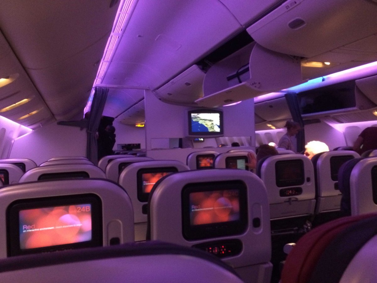 Virgin lọt top những hãng hàng không tốt nhất thế giới nhờ trang bị thiết bị giải trí màn hình cảm ứng 9 inch để phục vụ khách hàng