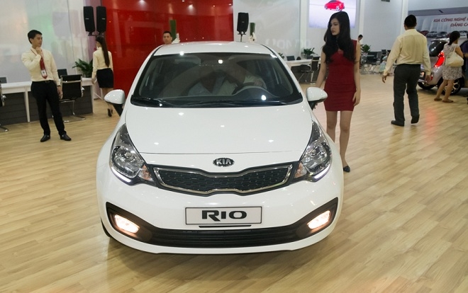 Muốn mua xe ô tô giá rẻ, Kia Rio sedan là một trong những lựa chọn hàng đầu