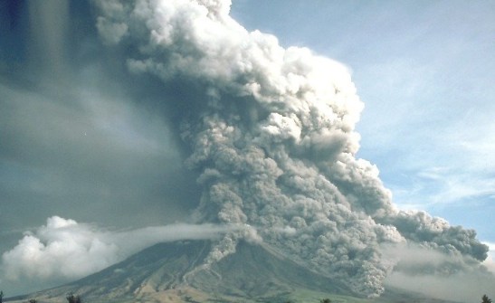 Cơn giận dữ của núi lửa Huaynaputina thuộc dãy Andes (Peru) 