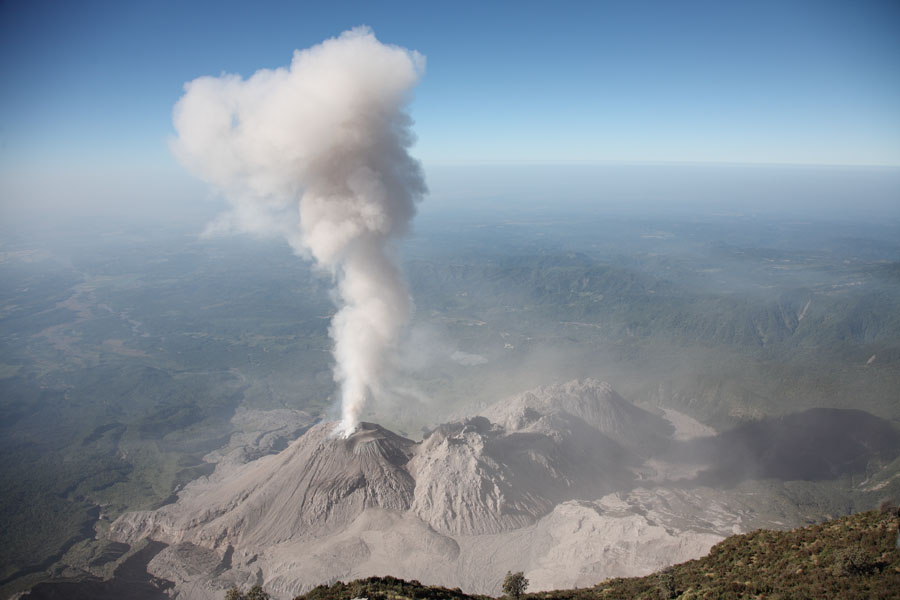 Núi lửa Santa Maria thức giấc sau 500 năm ngủ yên