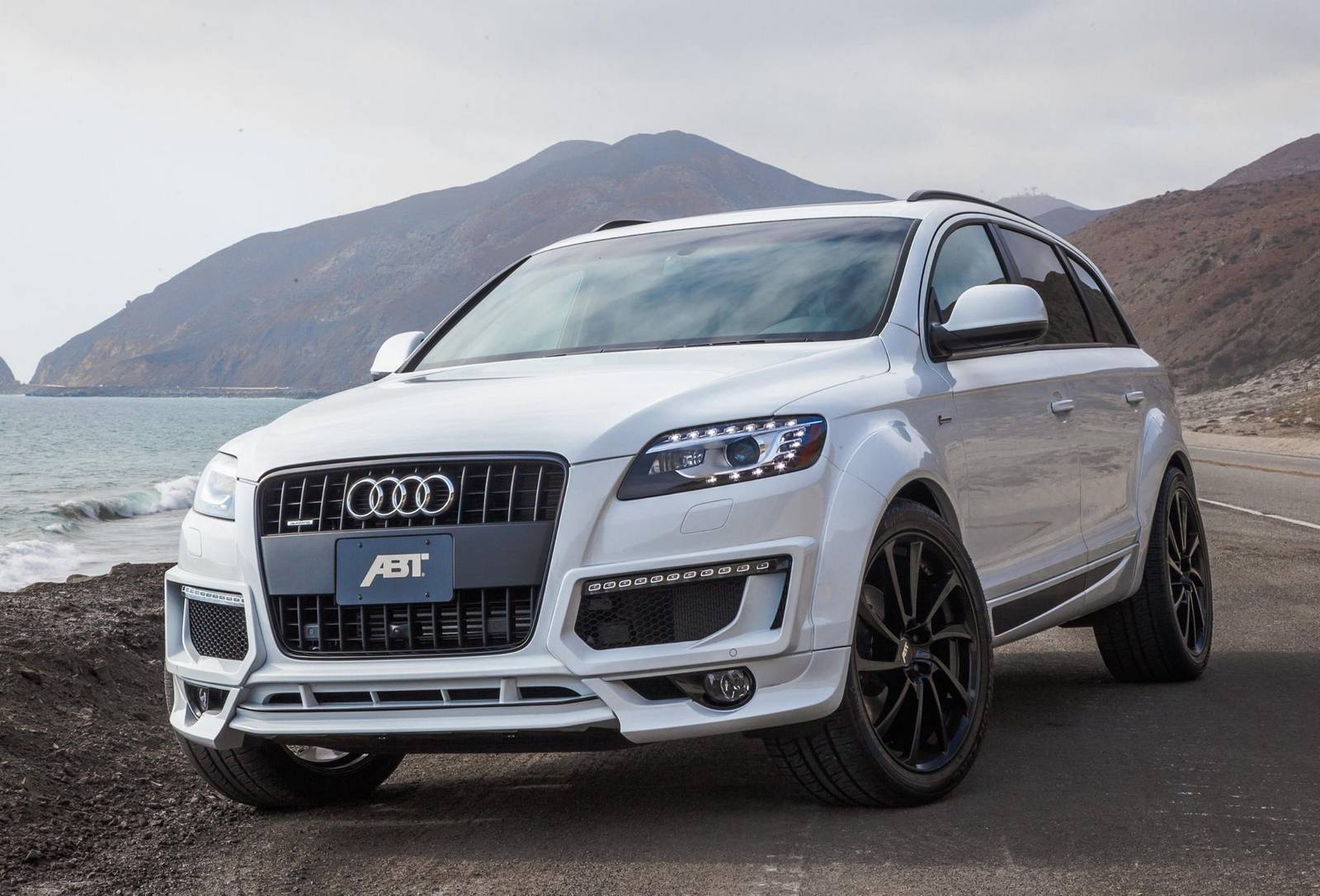 Audi QS7 cải tiến vượt bậc so với phiên bản tiền nhiệm