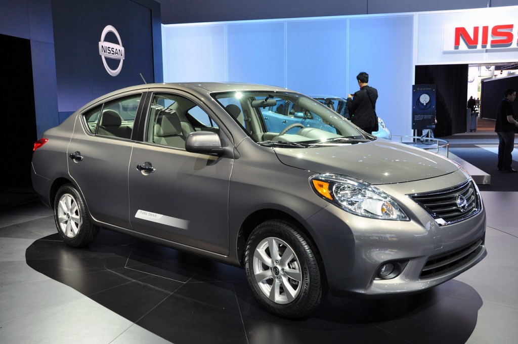 Một trong những mẫu ô tô 5 chỗ giá rẻ dưới 600 triệu đồng nên lựa chọn là Nissan Sunny