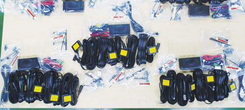 Những thiết bị phá sóng máy bắn tốc độ của CSGT bị hải quan thu giữ vào giữa tháng 7.2014